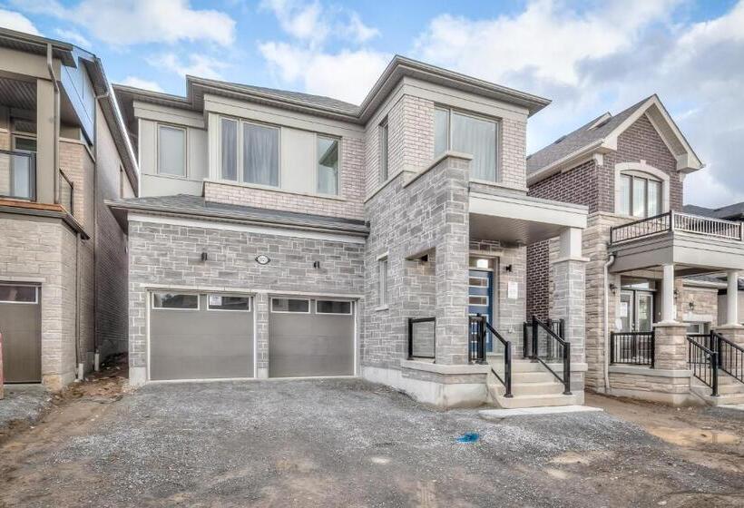 فيلا سوبيريور غرفة نوم واحدة, Luxury Villas In Ajax And Scarborough