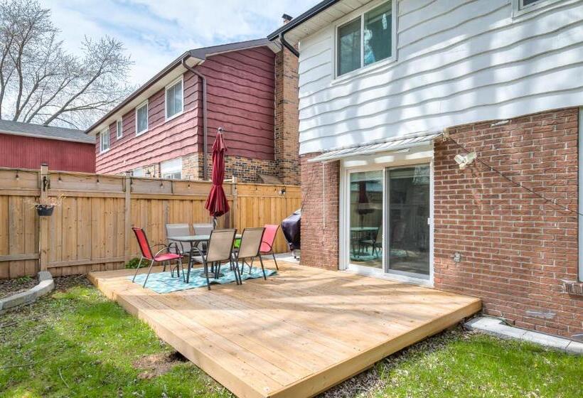 جناح 3 غرف نوم, Luxury Villas In Ajax And Scarborough