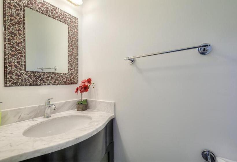 جناح 3 غرف نوم, Luxury Villas In Ajax And Scarborough