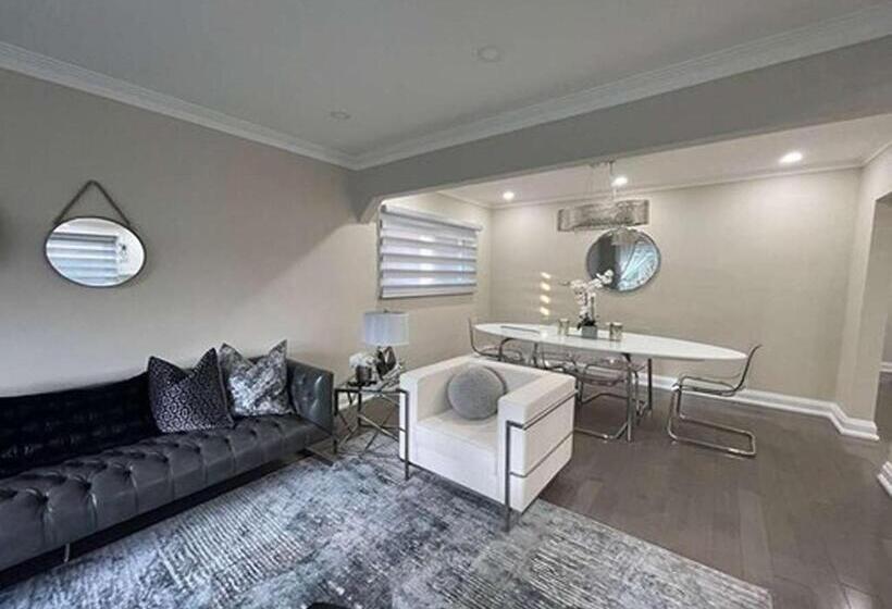 行政套房, Luxury Villas In Ajax And Scarborough