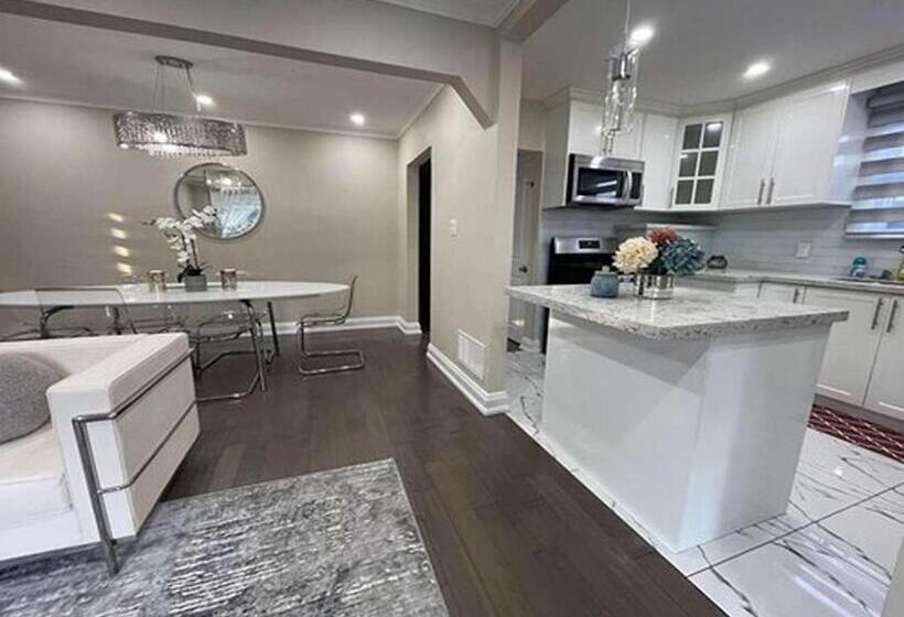 جناح إدارى, Luxury Villas In Ajax And Scarborough