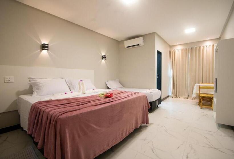 Standard 3 Pers. Værelse m. Balkon, Pousada Tribalista