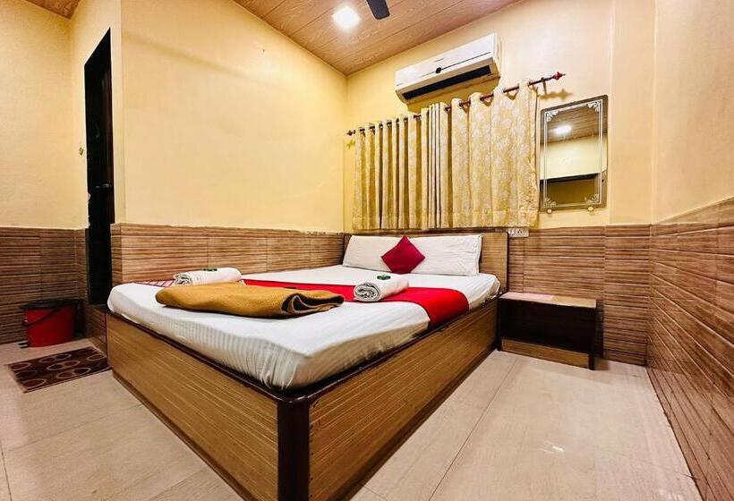 标准间, Sai Parikrama