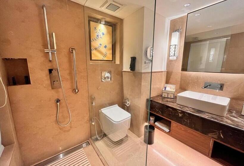 חדר פרמיום עם מרפסת, Vivanta Tawang