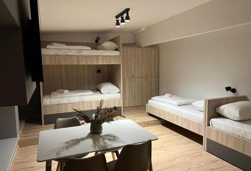 اتاق خانوادگی با سرویس بهداشتی مشترک, Borsa Rooms