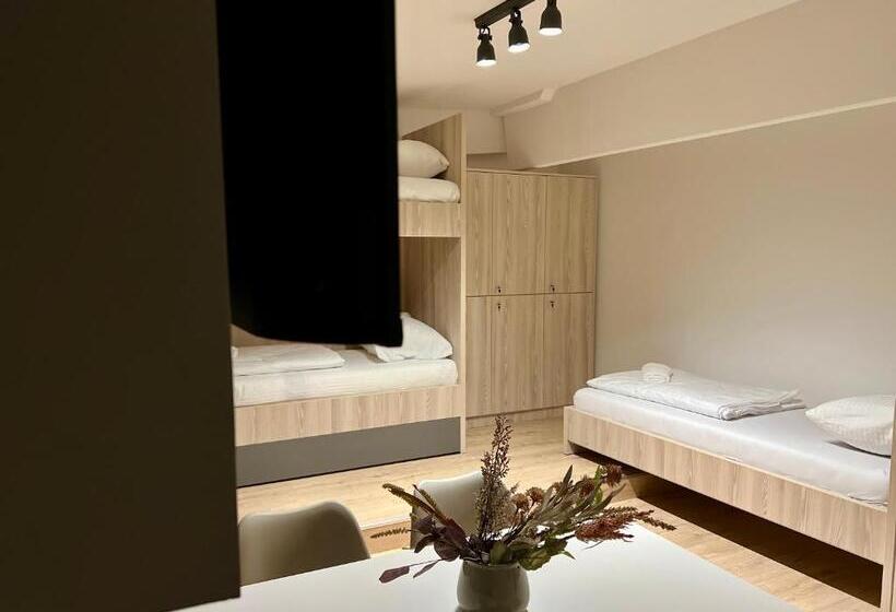 اتاق خانوادگی با سرویس بهداشتی مشترک, Borsa Rooms