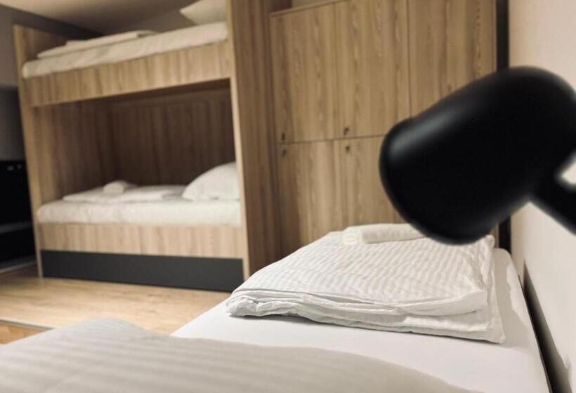 اتاق خانوادگی با سرویس بهداشتی مشترک, Borsa Rooms