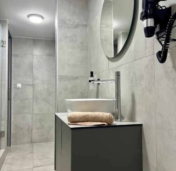 اتاق لوکس خانوادگی, Borsa Rooms