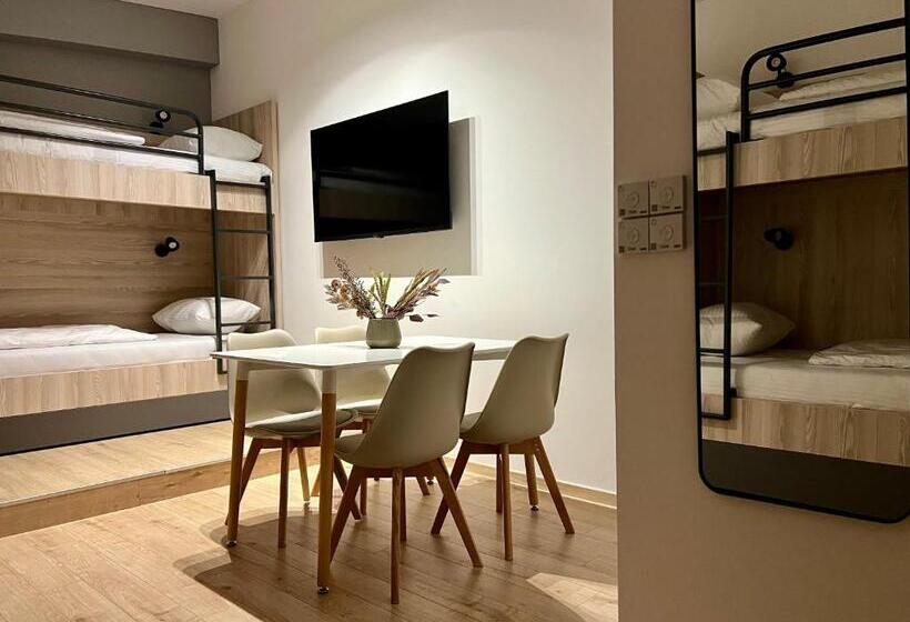 اتاق لوکس خانوادگی, Borsa Rooms