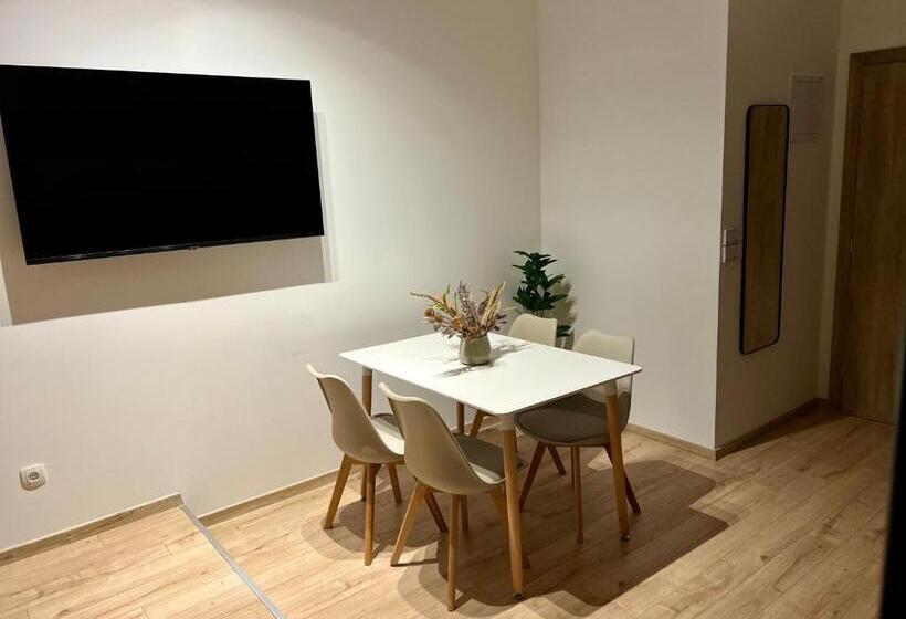 اتاق لوکس خانوادگی, Borsa Rooms