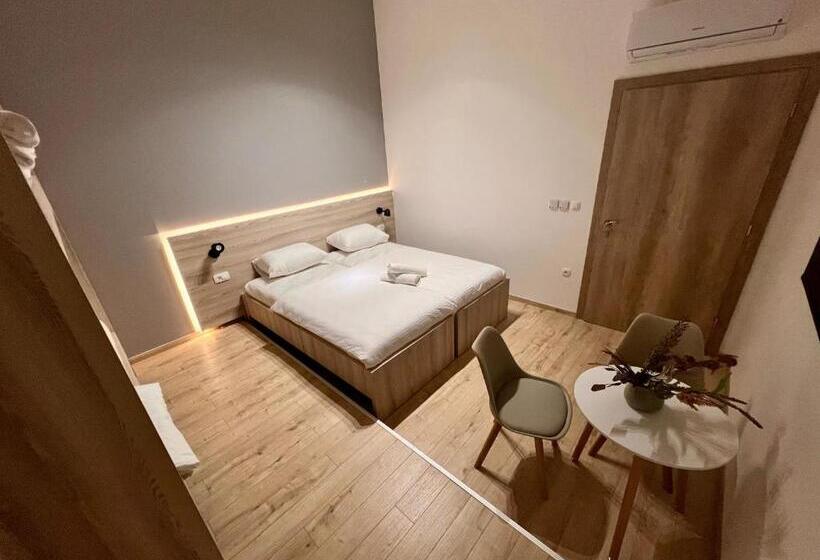 اتاق خانوادگی, Borsa Rooms