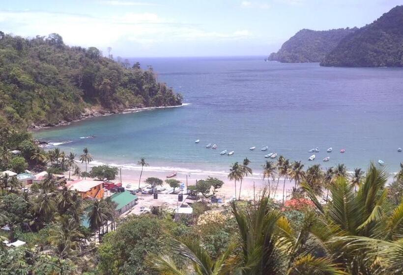 اتاق استاندارد چهار تخته, Maracas Bay View