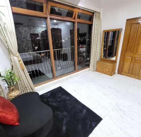 Habitació Estàndard amb Balconada, Ayarn 847 Home Stay