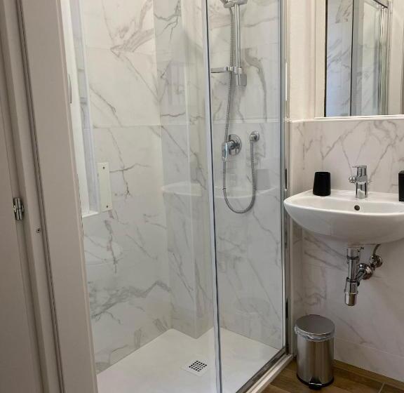 اتاق استاندارد, Novoliroom