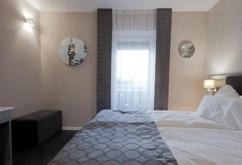 اتاق استاندارد, Bubble Hotel és Rendezvényközpont