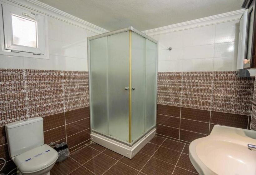 غرفة قياسية مطلّة علي الحديقة, Cunda Ada Kızı Otel