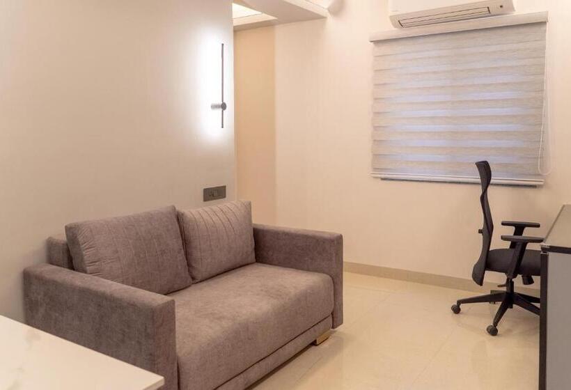 스위트, Deltin Hotels Hyderabad