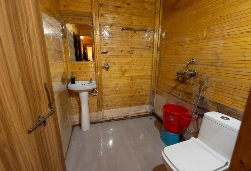 חדר משפחתי, Hitide Beach Resort