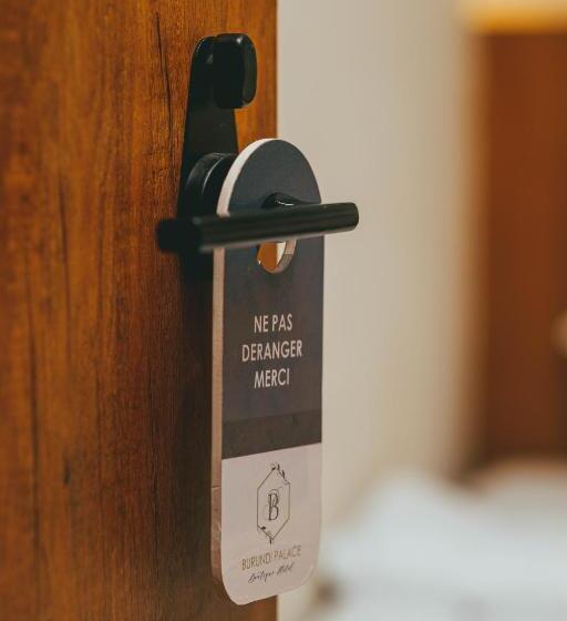 غرفة قياسية, Burundi Palace Boutique