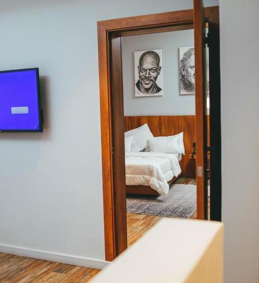 غرفة ديلوكس مزودة بشرفة, Burundi Palace Boutique