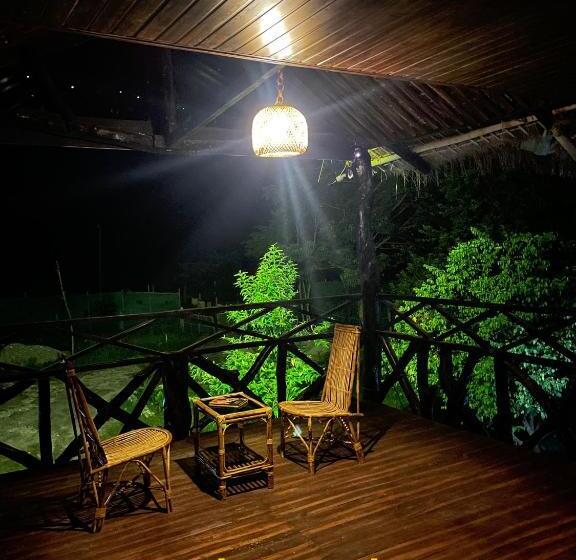 带阳台套房, Daosri The Inn