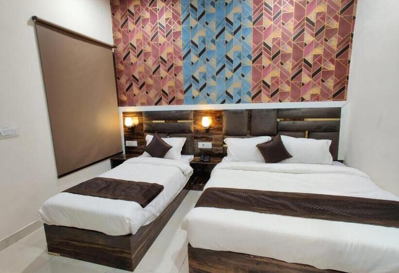 スタンダードルーム, Gs Amritsar 200 Mtr From Golden Temple