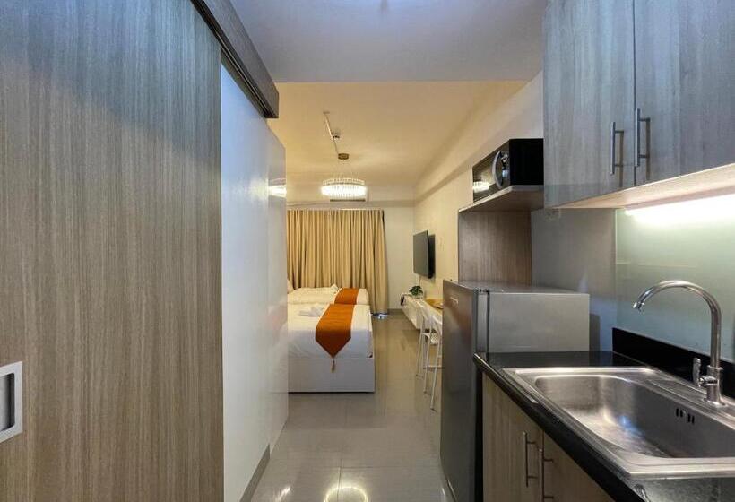 Четырехместный Номер Стандарт, Homefort At Shore 2 Residences