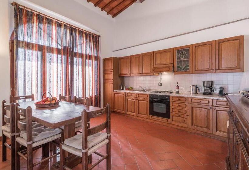 וילה בת 3 חדרי שינה, Le Masse