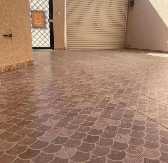 带3个卧室的公寓, شقة ثلاث غرف وصالة دور ارضي مدخل خاص وباركنج سيارة