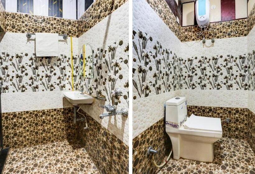 トリプルクラシックルーム, Oyo Flagship Shri Govindam Palace