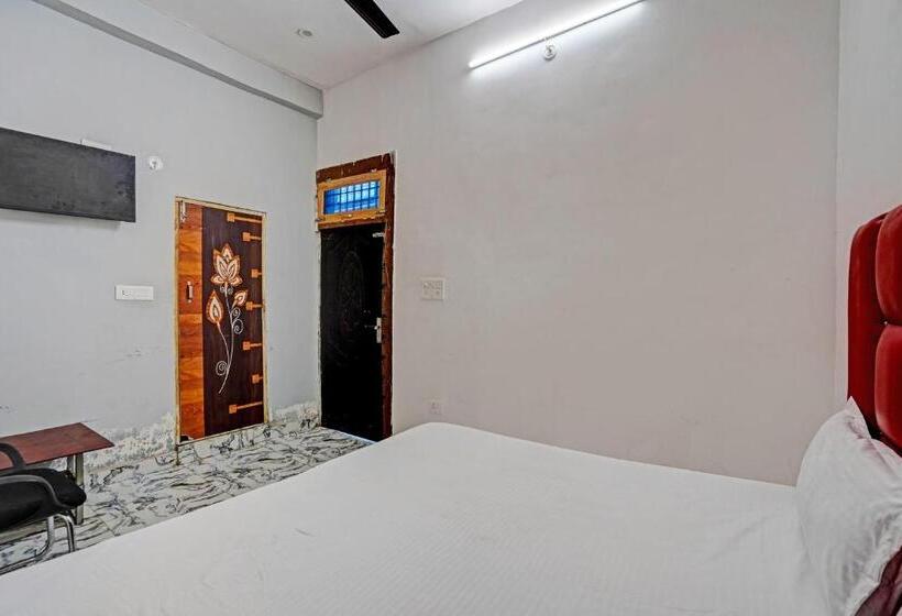 חדר קלאסי לשלושה, Oyo Moon Murad Ganj