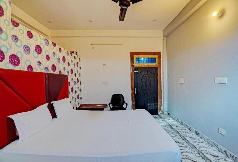 חדר קלאסי לשלושה, Oyo Moon Murad Ganj