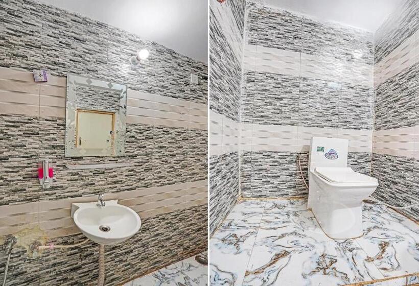 חדר דלוקס לשלושה, Oyo Moon Murad Ganj