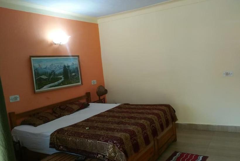 标准间, The Royal Mountain