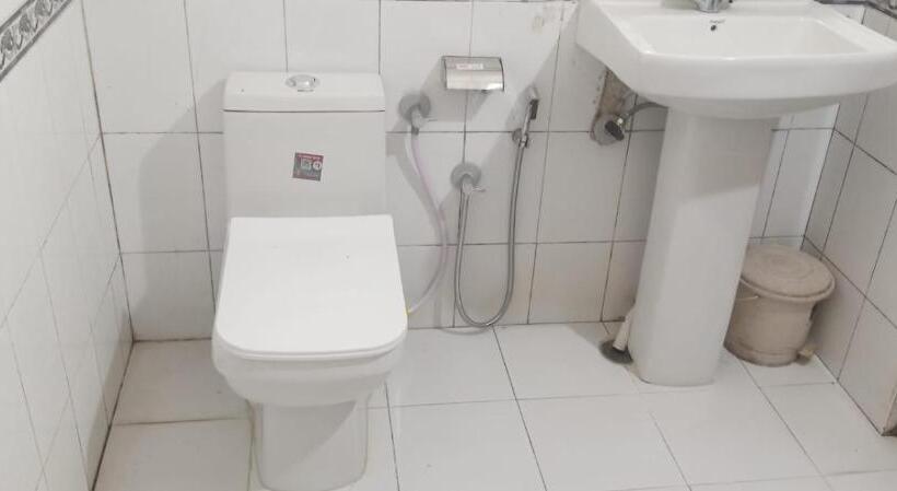 标准间, The Royal Mountain