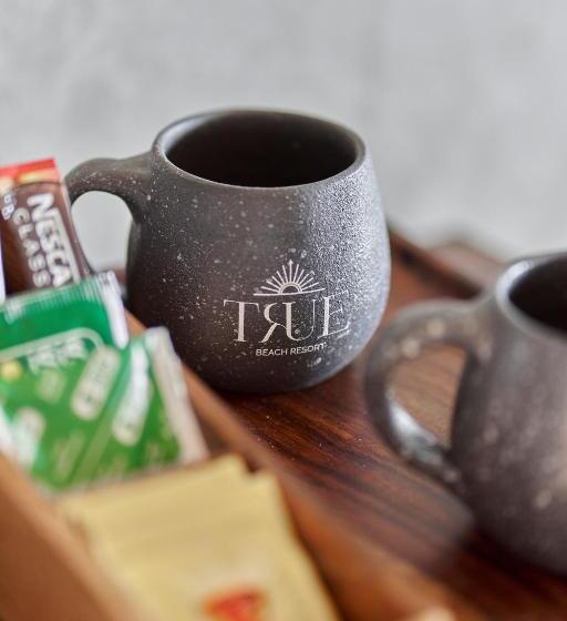 سوییت جونیور, True Beach Resort