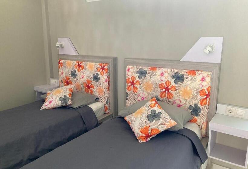 חדר משפחתי נוף לים, Villa Agung Beach Inn