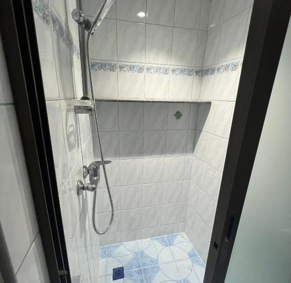 1 Bedroom Apartment Sea View, Pattaya Beach Condo