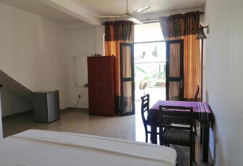 غرفة قياسية مطلّة علي الحديقة, Neem Tree Ambalangoda