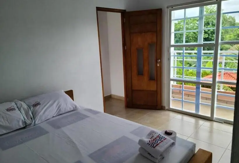 Standard Neljän Hengen Huone, Olamar Hostal