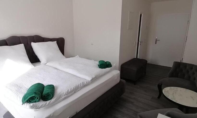 Номер Стандарт, Pension Lahntal