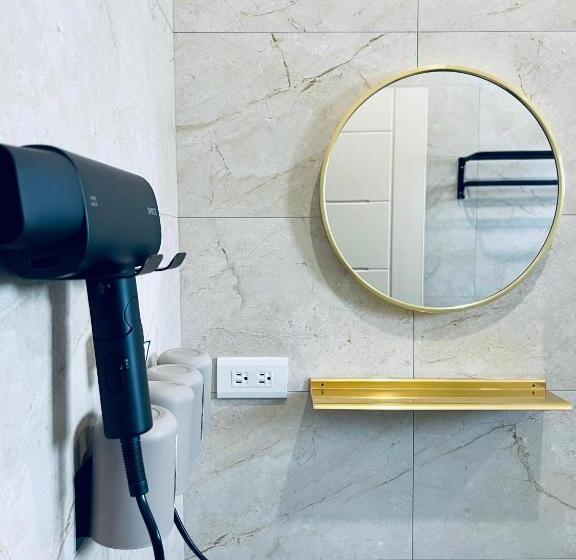 اتاق خانوادگی, Sasa Youth Hostel