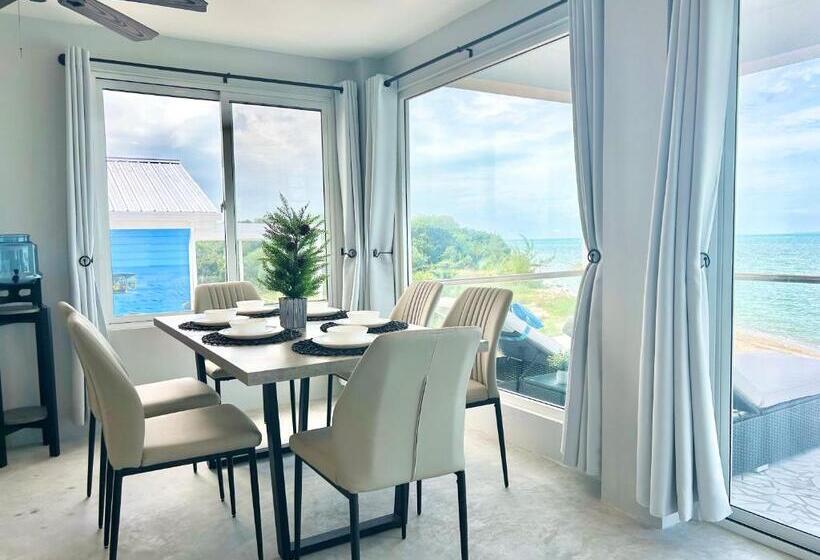 Апартаменты 3 Спальни, Villas Secreta Beachfront Resort