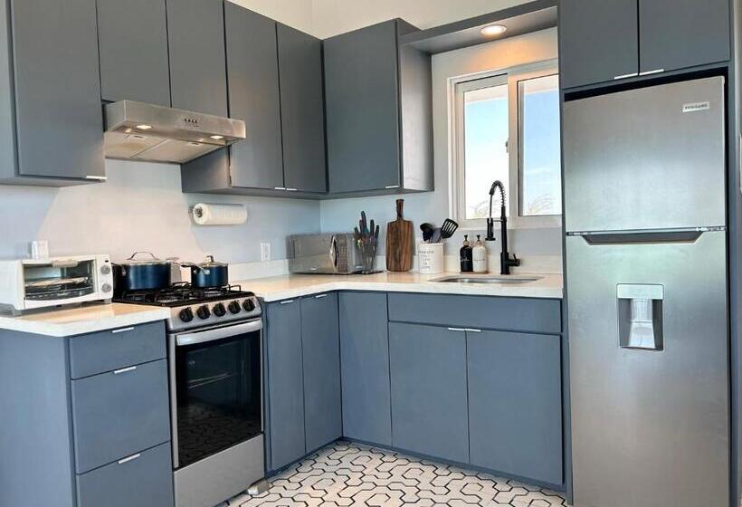 إستوديو قياسى, Villas Secreta Beachfront Resort