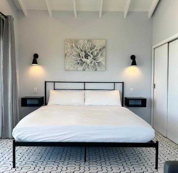 إستوديو قياسى, Villas Secreta Beachfront Resort