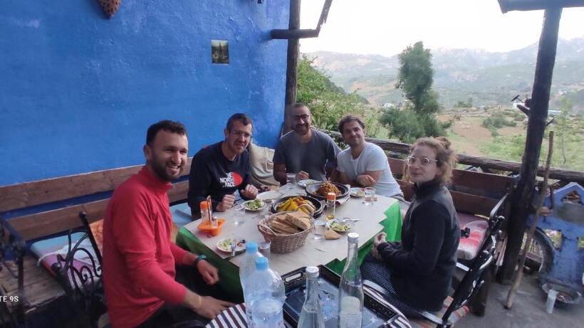 اتاق چهار تخته با دستشویی مشترک, Gîte De Montagne Azilane