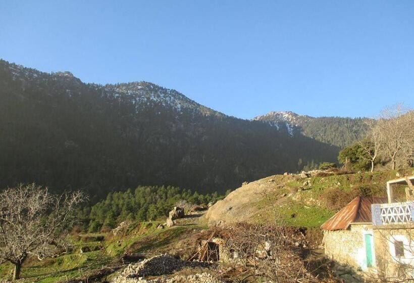 اتاق خانوادگی, Gîte De Montagne Azilane