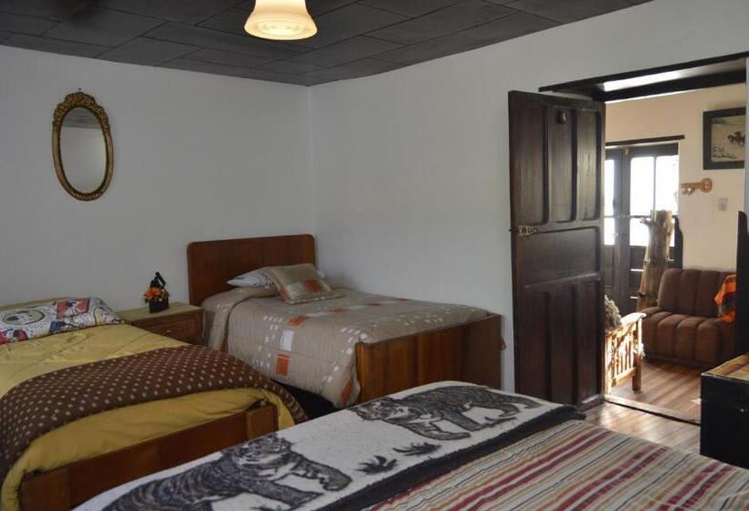 غرفة عائلية, Posada De Tigua