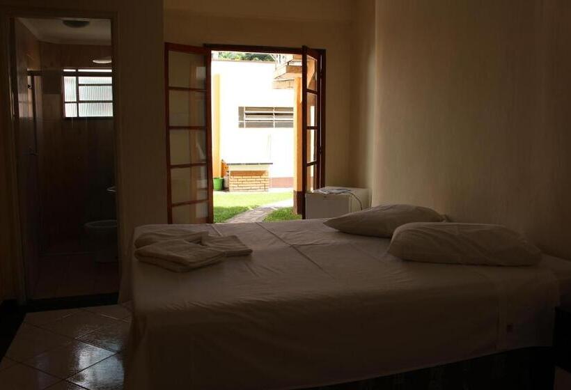 Standaard Driepersoonskamer, Pousada Da Fonte