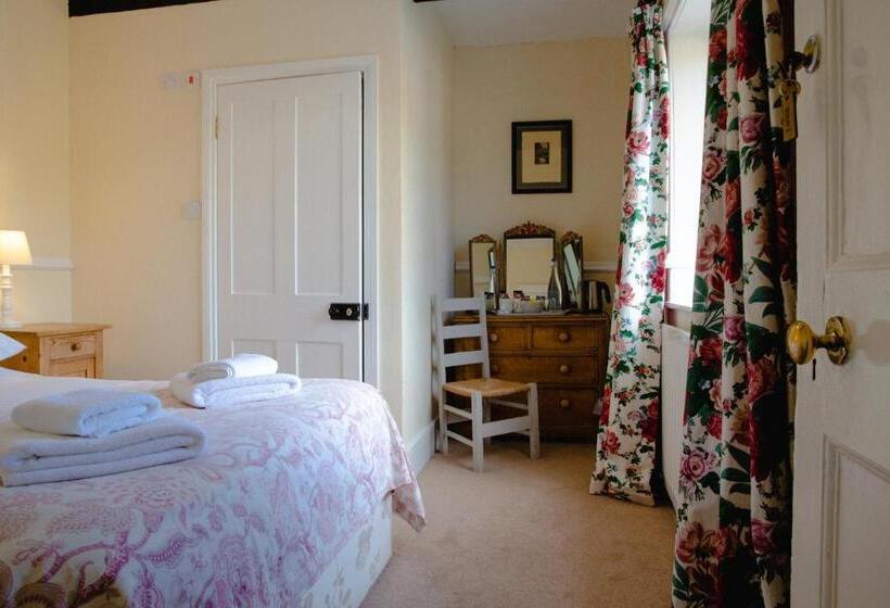 スタンダードルーム, The Powis Arms